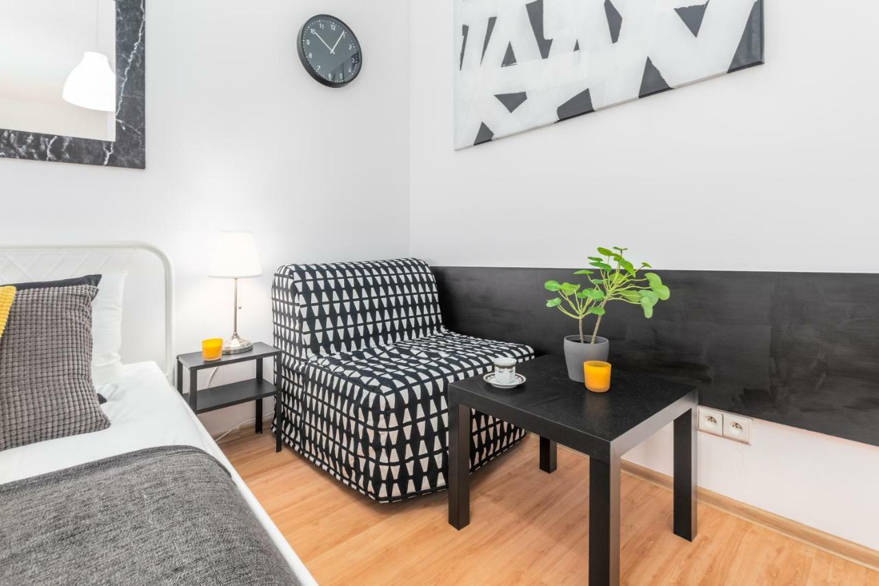 Apartments Wilcza 55 By Noclegi Renters Warsaw Ngoại thất bức ảnh